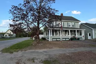 137 Maine Ave, Millinocket, ME 04462 - Photo 7