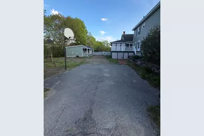 137 Maine Avenue, Millinocket, ME 04462 - Photo 9