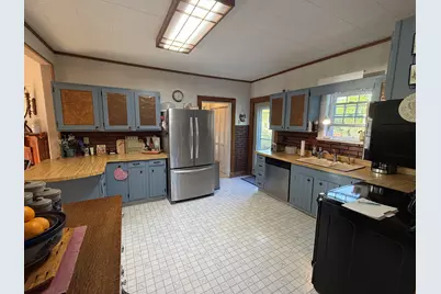 137 Maine Avenue, Millinocket, ME 04462 - Photo 15