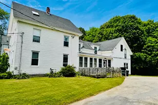 51 Spring St, Gardiner, ME 04345 - Photo 3