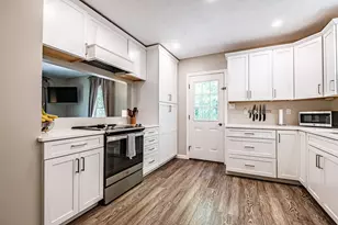 37 Dakota Dr, Windham, ME 04062 - Photo 13