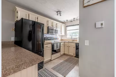 250 Husson Avenue #1B, Bangor, ME 04401 - Photo 11