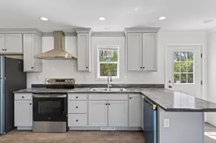 295 Old County Rd, Rockland, ME 04841 - Photo 11