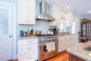 6 Mountain St, Camden, ME 04843 - Photo 13