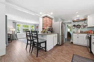 77 Lunt Rd, Falmouth, ME 04105 - Photo 5