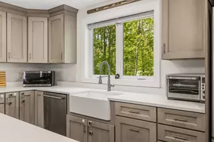 16 Bayview Dr, Eliot, ME 03903 - Photo 11