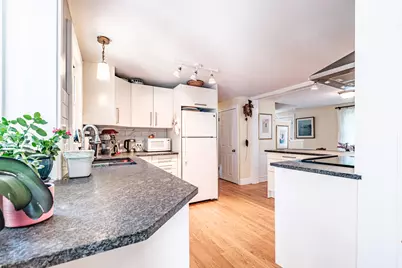 11 Glen Haven Road E, Portland, ME 04102 - Photo 15