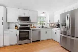 28 Country Acres, Monmouth, ME 04259 - Photo 5