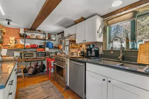 34 York St, York, ME 03909 - Photo 9