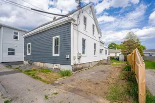 134 - 136 Sawyer St, South Portland, ME 04106 - Photo 3
