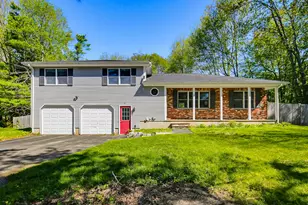 21 Melden Dr, Brunswick, ME 04011 - Photo 1
