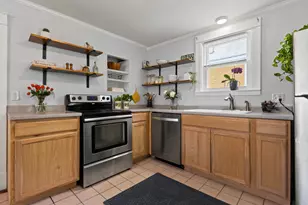 86 King St, Westbrook, ME 04092 - Photo 9