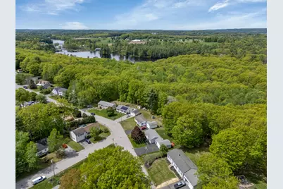 28 Saint Patrick Avenue, Lewiston, ME 04240 - Photo 39