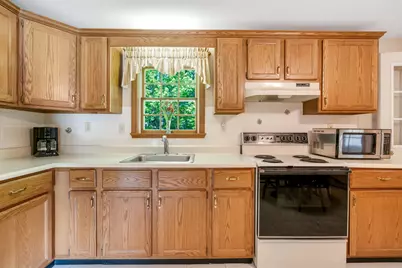 28 Saint Patrick Avenue, Lewiston, ME 04240 - Photo 21