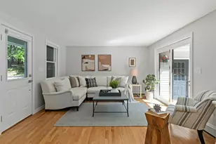 16 Pleasant Valley Rd, Cumberland, ME 04021 - Photo 3