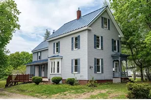 172 Highland Ave, Gardiner, ME 04345 - Photo 1