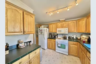 8 Windsor Drive, Alfred, ME 04002 - Photo 5