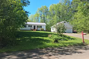25 Brandy Ln, Hudson, ME 04449 - Photo 13