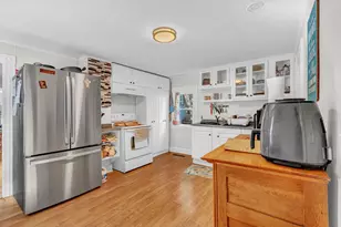 77 Oak St, Lewiston, ME 04240 - Photo 7