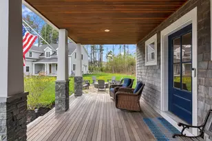 5 Franklin Cir, Cape Elizabeth, ME 04107 - Photo 3