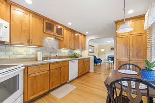 63 W Commonwealth Dr, Portland, ME 04103 - Photo 11