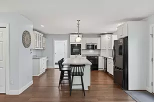 25 Hillview Ln, Lewiston, ME 04240 - Photo 11