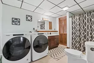 16 Leland St, Lewiston, ME 04240 - Photo 47