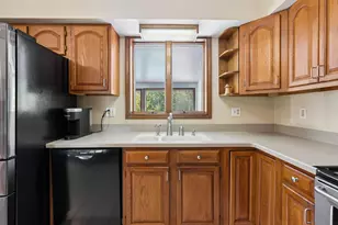 16 Leland St, Lewiston, ME 04240 - Photo 25