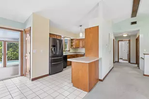16 Leland St, Lewiston, ME 04240 - Photo 21