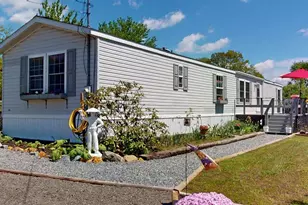 9 Smith Ln, Levant, ME 04456 - Photo 1