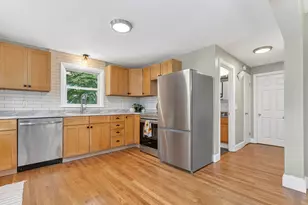 76 Massachusetts Ave, Portland, ME 04102 - Photo 13