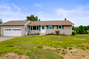 371 Crowley Rd, Sabattus, ME 04280 - Photo 1