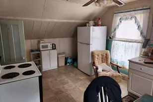89 Oak St, Lewiston, ME 04240 - Photo 13
