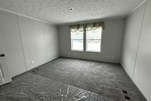 8 Kelley St, Fairfield, ME 04937 - Photo 17