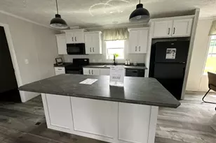 8 Kelley St, Fairfield, ME 04937 - Photo 3