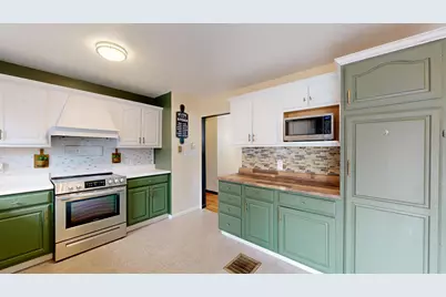 36 Sewall Street, Livermore Falls, ME 04254 - Photo 11