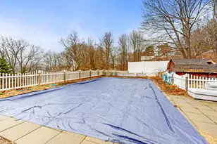 36 Sewall St, Livermore Falls, ME 04254 - Photo 5