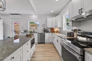10 Salem Ct, Bangor, ME 04401 - Photo 9