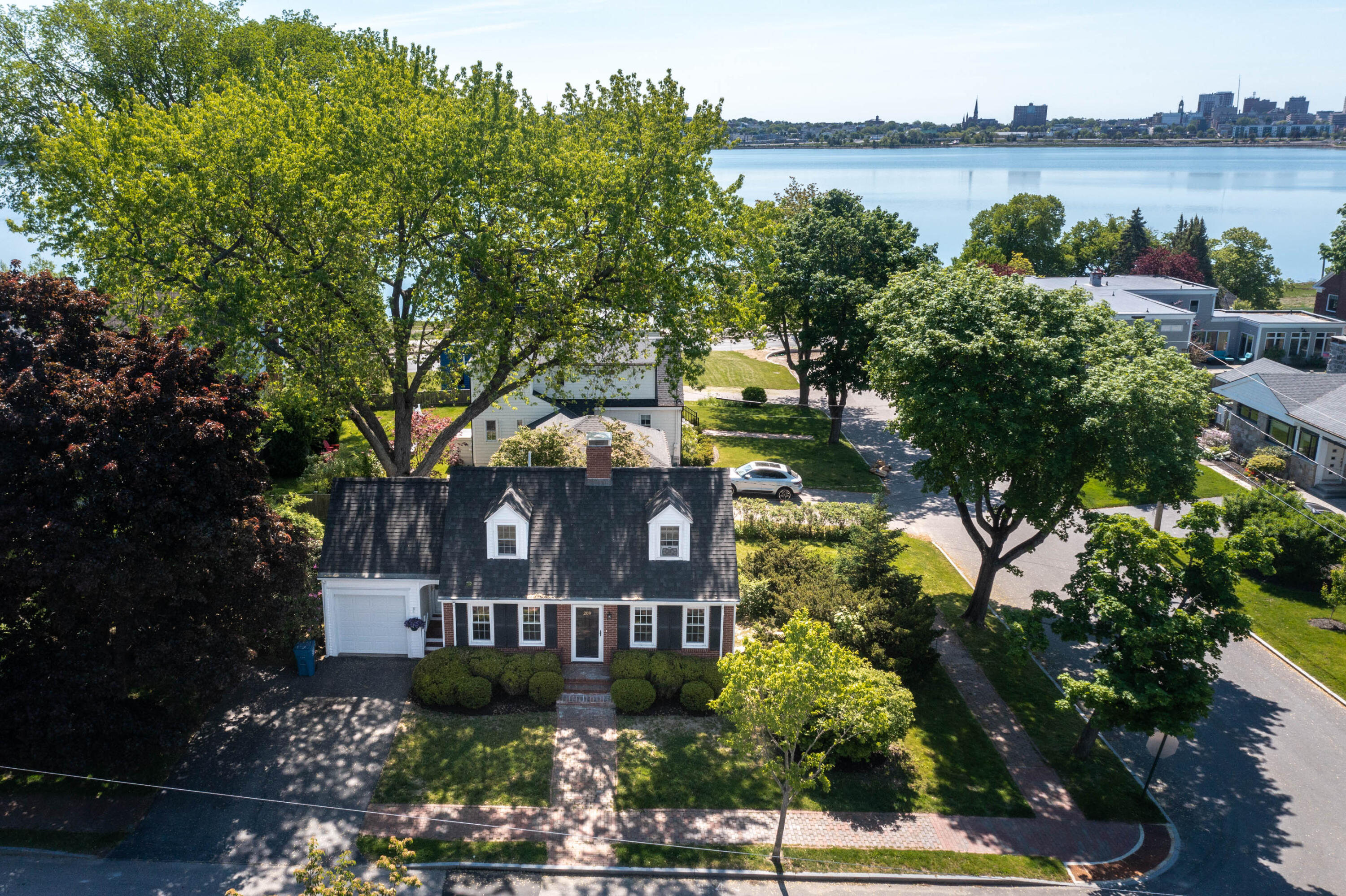 209 Clifton St, Portland, ME 04103 MLS 1560650 Coldwell Banker