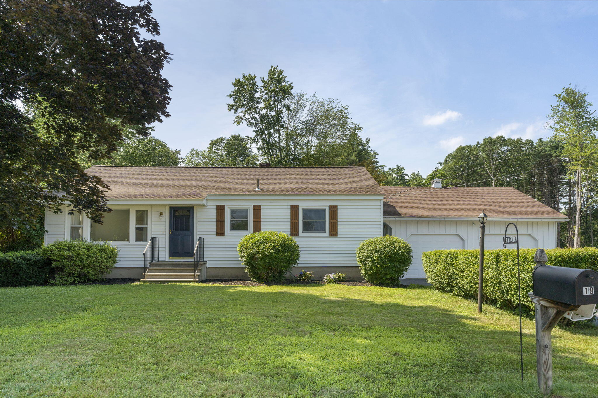 19 Elmwood Dr, Saco, ME 04072 MLS 1568248 Coldwell Banker