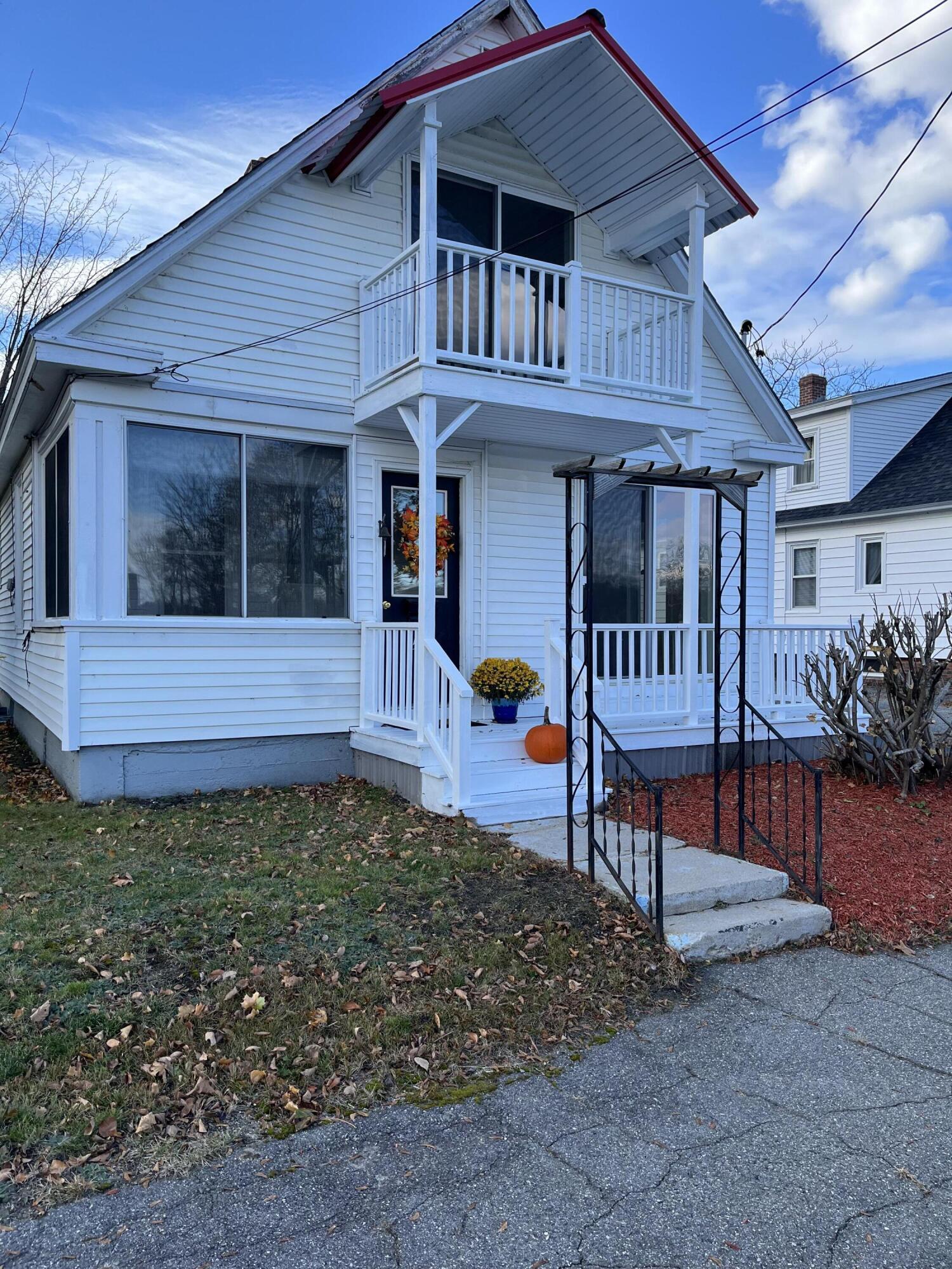 56 Congress St, Millinocket, ME 04462 MLS 1576909 Coldwell Banker