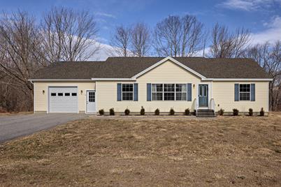 9 Country Way, Rockland, ME 04841 - Photo 1