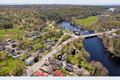 6 Garland Street, South Berwick, ME 03908 - Photo 1