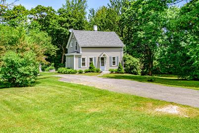 19 Ledgewood Drive, Falmouth, ME 04105 - Photo 1