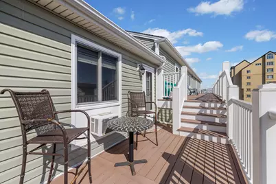 189 E Grand Avenue #304, Old Orchard Beach, ME 04064 - Photo 1