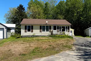 5 Grove St, Millinocket, ME 04462 - Photo 1