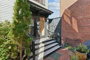 21 Pine St, Portland, ME 04102 - Photo 1