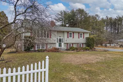 63 River Road, Topsham, ME 04086 - Photo 1