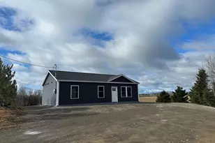 658 Smyrna St, Houlton, ME 04730 - Photo 1