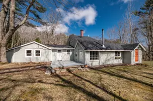 380 E Neck Rd, Nobleboro, ME 04555 - Photo 1